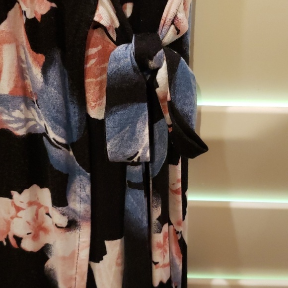 Rue 21 Wrap Dress - Picture 4 of 6